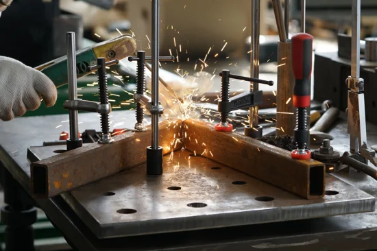 3 % de réduction sur la pince de table de soudage en acier inoxydable de haute qualité avec poignée en bois